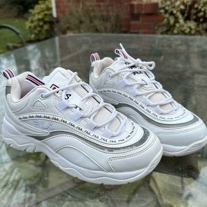 Womens Fila Ray Sneaker Shoes